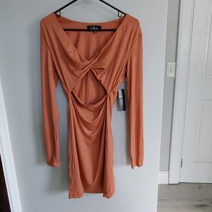 NWT Lulu's long sleeve camel dress
